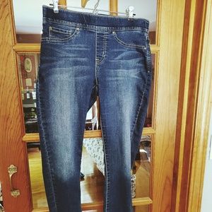 Levi's Shaping Skinny Jeans sz 10